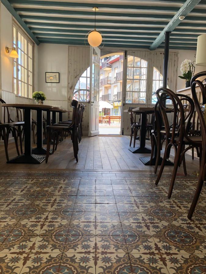 Hotel Le Normand Houlgate Bagian luar foto