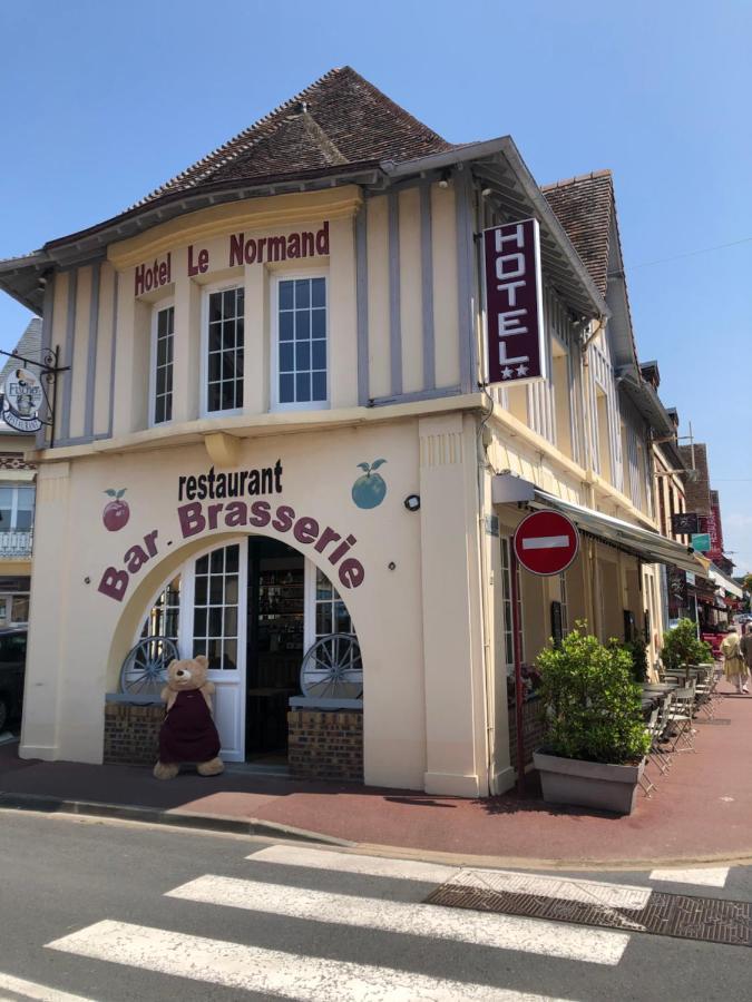 Hotel Le Normand Houlgate Bagian luar foto